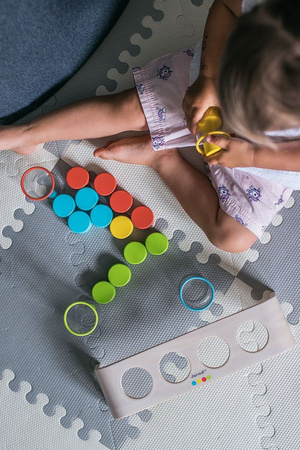 Janod Drewniana układanka sortowanie kolorów