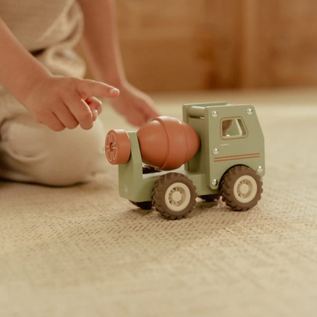 Little Dutch Betoniarka FSC – drewniane auto z ludzikiem od 12 miesięcy