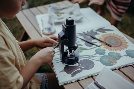 Kidywolf - mikroskop przenośny dla dzieci 8+