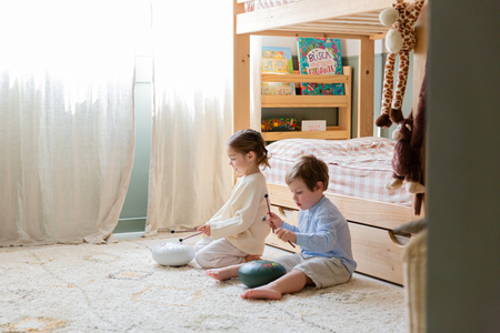 Bębenek językowy Tambu -Biały Mat -11 tonów| Instrument dla dzieci i dorosłych