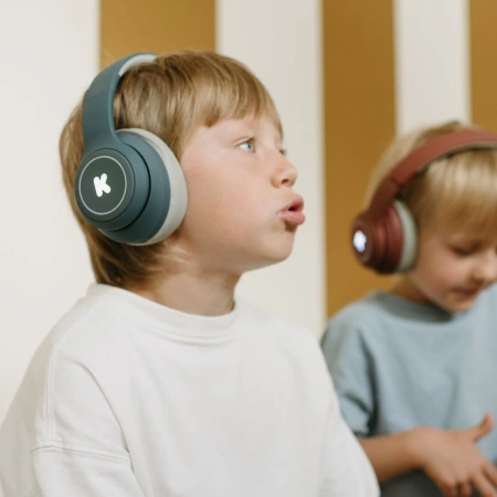 Kidywolf – słuchawki bezprzewodowe, bezpieczne dla dzieci 8+ z ograniczeniem głośności 85 dB | niebieskie