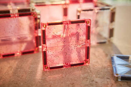 Cleverclixx Glitter Tiles – Brokatowe Klocki Magnetyczne 16 el. | Kreatywna zabawa 3+