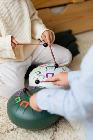 Bębenek językowy Tambu -Biały Mat -11 tonów| Instrument dla dzieci i dorosłych