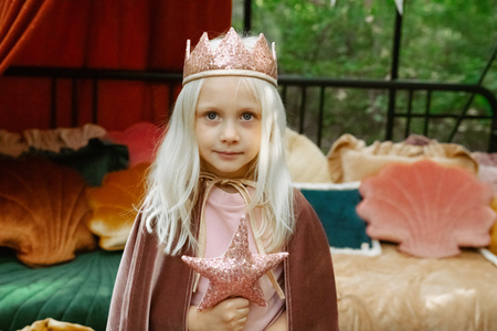 Moi Mili Różowo-złote cekiny, zestaw korona + różdżka