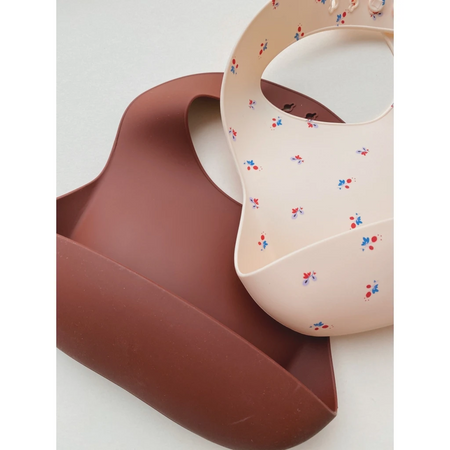 Konges Slojd Śliniak silikonowy zestaw 2 szt. - Bloom | Bordeaux