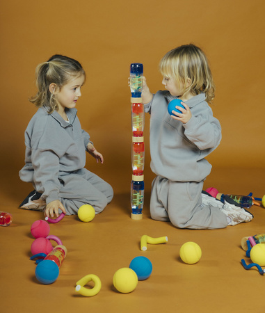 Petit Boum – Butelka sensoryczna dwufazowa MOVE SPIRALA, różowa